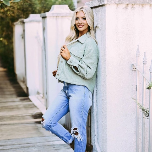 Victoria Jacket - Picture 2 of 4